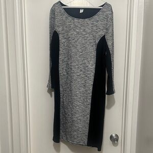 Old Navy Gray and Black Long Sleeve Dress